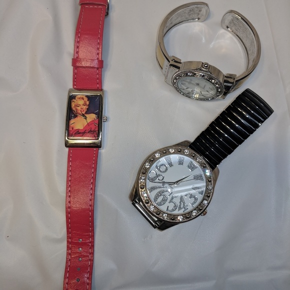 Marilyn Monroe Watch/bundle ! 💋 - Picture 2 of 4